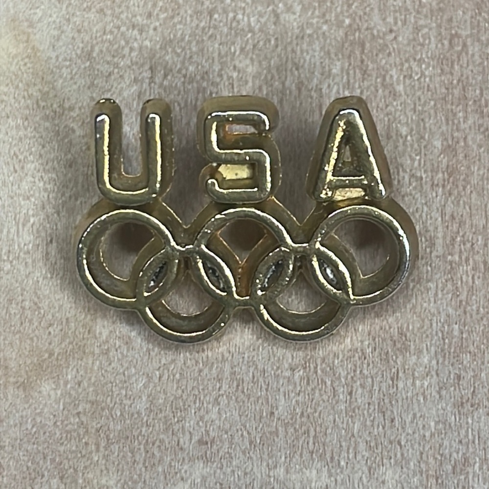 Vintage USA Olympics Lapel Pin